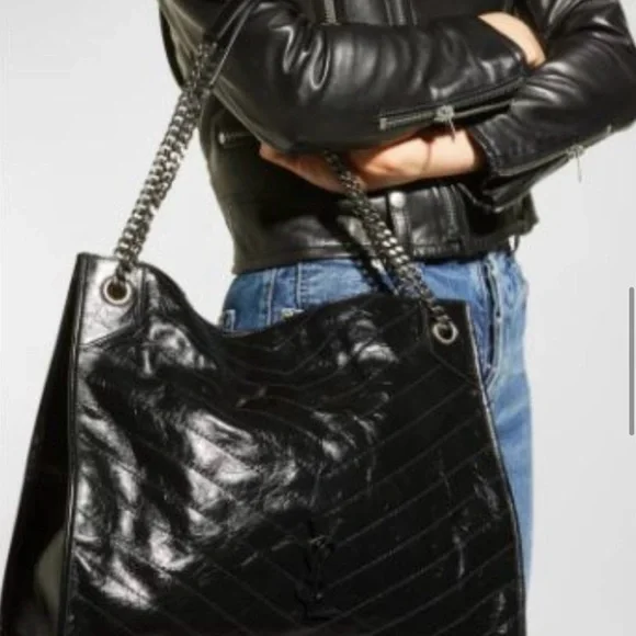 Yves Saint Laurent Black Tote Bag - Picture 8 of 15